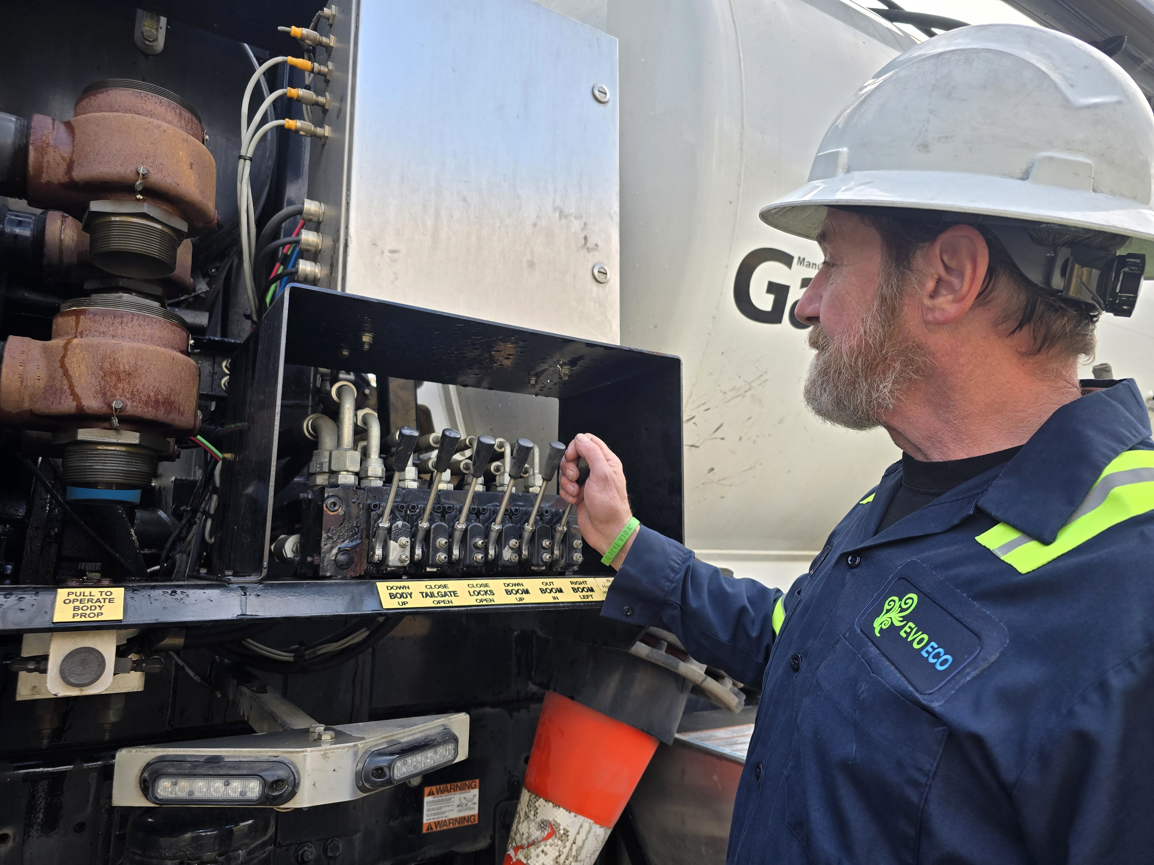 Vaccuum Truck Operation